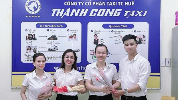 TRAO ĐẦY YÊU THƯƠNG NHÂN NGÀY PHỤ NỮ VIỆT NAM 20/10 TỪ CÔNG ĐOÀN THÀNH CÔNG TAXI HUẾ